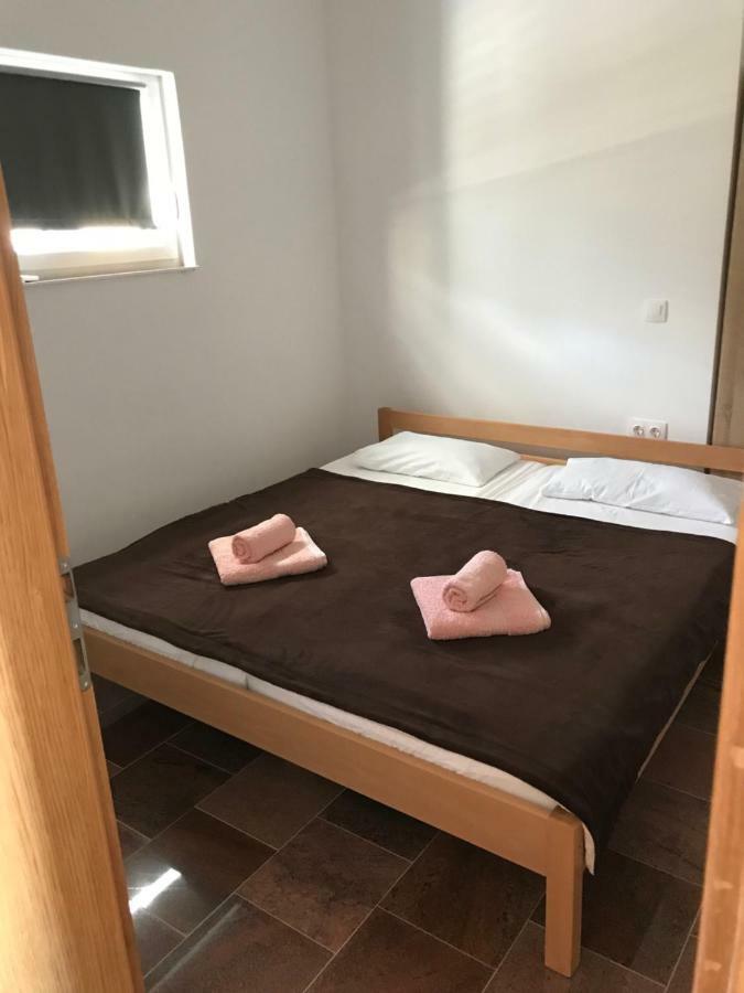 Apartmani Subasic 帕格 外观 照片