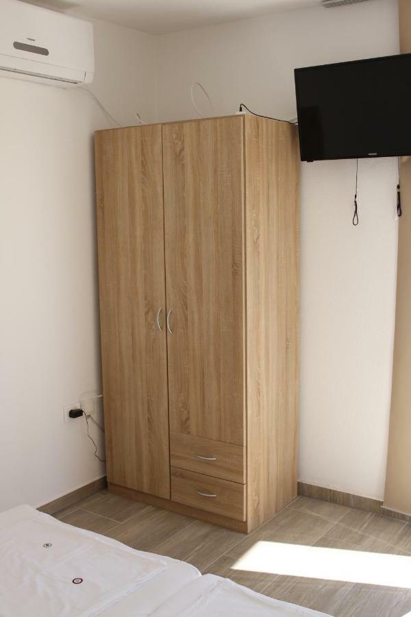 Apartmani Subasic 帕格 外观 照片